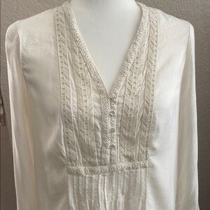 Elegant Cream Blouse with Lace Details, size XS, Lucky Brand